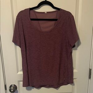 Old Navy Women's Burgundy Active Short Sleeve Tee